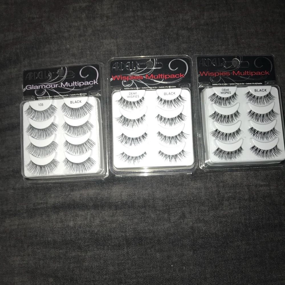 Eye lashes